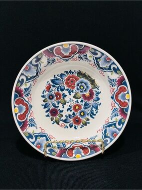 Vintage Oud Delft 1930’s Round Polychrome Floral Design Decorative Plate 7”